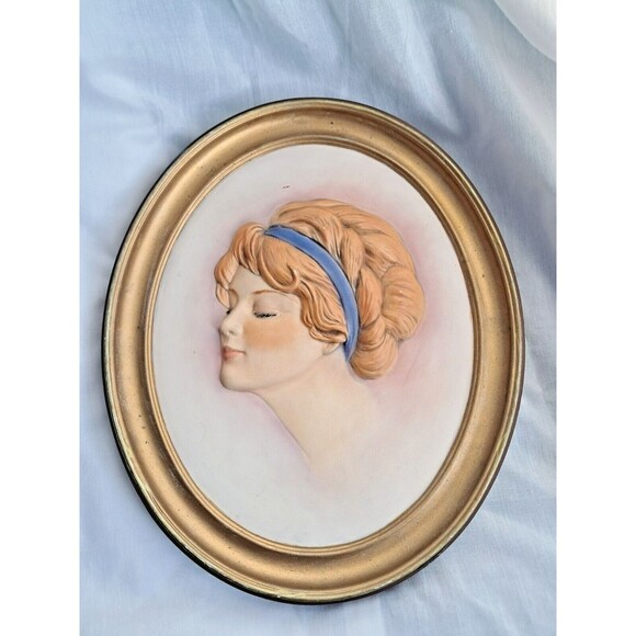 Vintage Duncan Ceramic 1975 Victorian Chalkware Erma Gilliland Duncan Wall Art - Picture 1 of 9